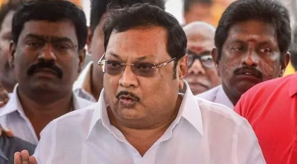திமுகவில் இணைவாரா அழகிரி? : ஆதரவாளர்களின் போஸ்டரால் பரபரப்பு