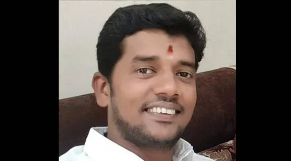 pollachi sex scandal case, aiadmk party man arrested, பொள்ளாச்சி, பொள்ளாச்சி பாலியல் வன்கொடுமை வழக்கு, பொள்ளாச்சியி பாலியல் வழக்கில் அதிமுக நிர்வாகி கைது, cbi arrested aiadmk man, aiadmk sacked sex scandal accused, pollachi sex scandal, அதிமுக, pollachi sex case, pollachi, சிபிஐ, aiadmk, cbi