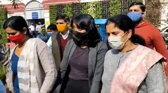Toolkit FIR, Disha Ravi arrest, Delhi Police's Cyber Cell, toolkit, டூல்கிட் வழக்கு, டூல்கிட், டூல்கிட் எஃப்ஐஆர், திஷா ரவி, திஷா ரவி கைது, Greta Thunberg, Delhi news, டெல்லி வன்முறை, Tamil Indian express news