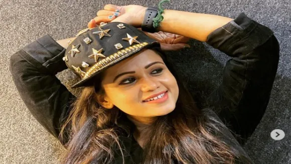 Cook with Comali Manimegalai Make up Tricks and Tips Tamil News