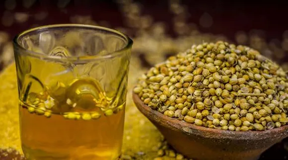 அவ்ளோ நன்மை இருக்கு: கொத்தமல்லி தண்ணீர் தினமும் ஏன் பருக வேண்டும் தெரியுமா?