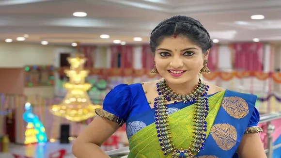 Pandavar Illam Kayal Papri Ghosh Saree Collection Lifestyle Tamil