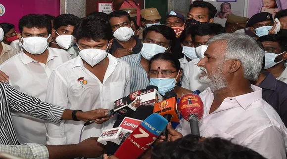 குழந்தைகள் வார்டில் தீ விபத்து; முதல் ஆளாய் வந்த உதயநிதி: திமுகவினர் நெகிழ்ச்சி!