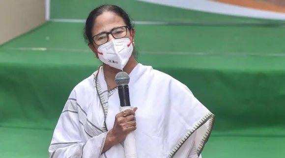 இப்போ கொரோனாவை ஒழிப்போம்; 2024-ல் பாஜகவுடன் போரிடுவோம்: மம்தா அறைகூவல்