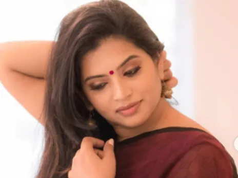 serial actress akhila, abhiyum nanum girija