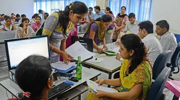 2035 இலக்கை இப்பவே தாண்டிய தமிழ்நாடு: உயர்கல்வி சாதனைக்கு சொந்தம் கொண்டாடும் அதிமுக