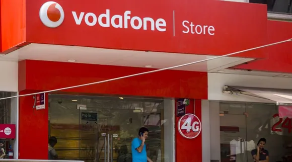 VI launches Rs 267 prepaid recharge plan comparison with Jio Airtel plans Tamil News