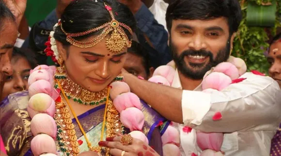கமல்ஹாசன் தலைமையில் நடைபெற்ற கவிஞர் சினேகன் திருமணம்; மகிழ்ச்சியான தருணங்கள்