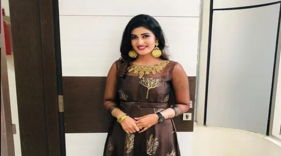 Kannana Kanne Serial Actress Nimeshika about her Father Tamil News