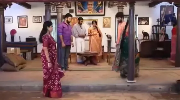 Vijay TV Serial : ஐஸ்வர்யாவுடன் வெளியேறிய கண்ணன் : சோகத்தில் மூழ்கிய குடும்பத்தினர்
