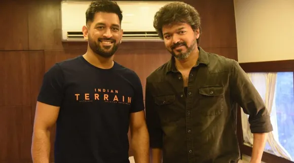 Viral news in tamil: Thala dhoni meets thalapathy vijay viral photo
