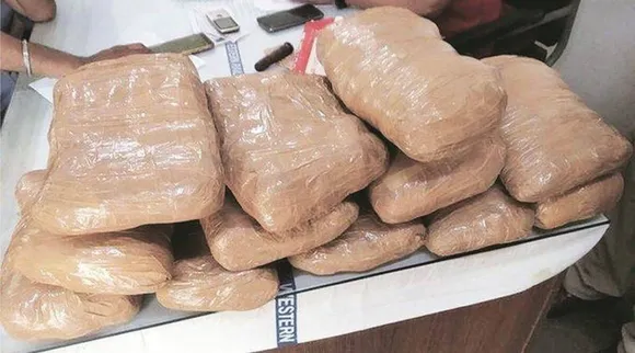 Mundra Adani port, Mundra Adani port gain, NDPS court orders probe into 2990 kg heroin seizure, 2990 கிலோ ஹெராயின் பறிமுதல், அதானி துறைமுகம் பலனடைந்ததா, விசாரணைக்கு கோர்ட் உத்தரவு, Gujarat, DRI, NDPS, Mundra Adani Port