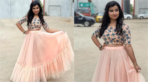 Sivaangi anchoring in vijay tv show, Sivaangi anchoring instead Priyangka, sivaangi, comedy raja kalakkal rani, பிரியங்காவிற்கு பதிலாக ஷிவாங்கி, ஷிவாங்கி ஆங்கரிங், காமெடி ராஜா கலக்கல் ராணி, விஜய் டிவி, priyangka, super singer sivaangi, cook with comali sivaangi