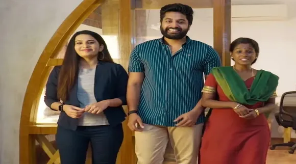 Sundari Serial: என்னாது... எல்லாரும் ஒரே நேரத்தில், ஒரே வீட்டிலா? அப்போ கார்த்திக் தப்ப முடியாதா?