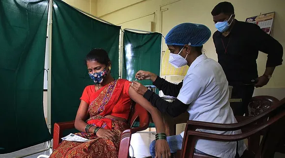 '100 கோடி தடுப்பூசி' இன்று இலக்கை எட்டுகிறது இந்தியா