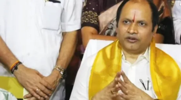 sekhar reddy, sekhar reddy diary, sekhar reddy press meet, தொழிலதிபர் சேகர் ரெட்டி, சேகர் ரெட்டி, சேகர் ரெட்டி என்னிடம் தெய்வ சக்தி இருக்கிறது, சேகர் ரெட்டி மனித சூழ்ச்சி பலிக்காது, டைரி, தமிழக அரசியல், sekhar reddy says have divine power, tamil news, tamil nadu news