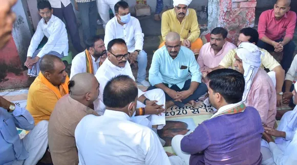 லக்கிம்பூருக்கு சென்ற பாஜக மூத்த தலைவர், விவசாயிகளின் வீட்டுக்கு செல்லாதது ஏன்?