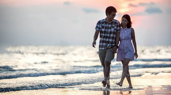 Tips to be Happy in Long Distance Relationship Tamil News