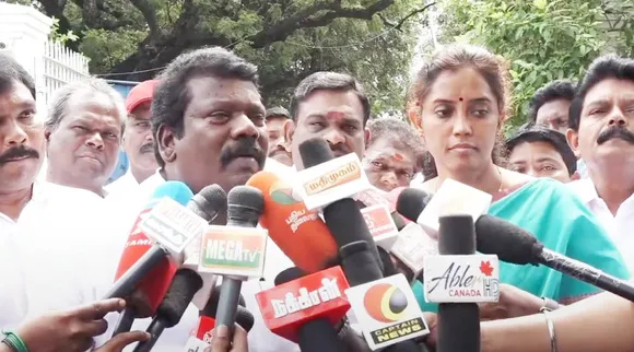 Congress party demand to arrest Seeman under UAPA act, சீமானை தேசிய பாதுகாப்புச் சட்டத்தில் கைது செய்ய வலியுறுத்தும் காங்கிரஸ், சீமான், காங்கிரஸ், செல்வப்பெருந்தகை, ஜோதிமணி எம்பி, cogress, jothimani mp, selvaperunthagai, congress, dmk