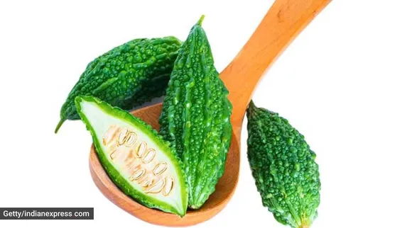 Bitter Gourd recipe in tamil: Simple steps to Remove Bitterness from Bitter Gourd tamil