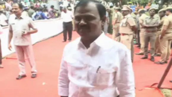 ரூ17 லட்சம் மோசடி: இ.பி.எஸ் உதவியாளர் ஜாமீன் மனு தள்ளுபடி!