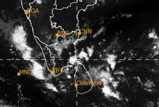 உருவாகிறது புதிய காற்றழுத்த தாழ்வு பகுதி… 4 மாவட்டங்களுக்கு இன்று கனமழை எச்சரிக்கை!