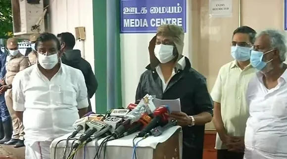 பள்ளி, கல்லூரிகளுக்கு விடுமுறை; சென்னையில் மழை ஆய்வுக்குப்பின் முதல்வர் பேட்டி