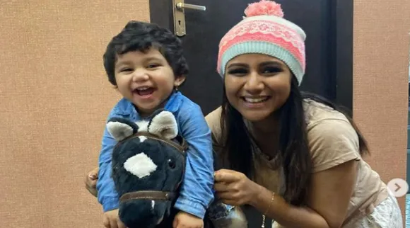 Serial Actress Alya Manasa and her daughter Aila Cute Latest Photoshoot Photos