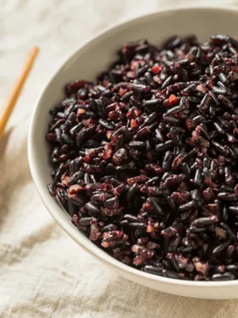 black rice - unsplash (1)