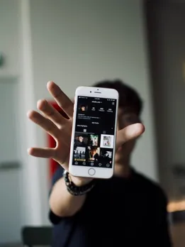 cellphone - unsplash (1)