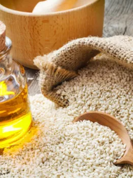 sesame oil - unsplash (1)