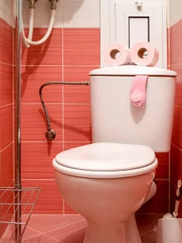 toilet 3 - unsplash (1)
