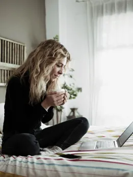 working from bed - unspalsh (1)