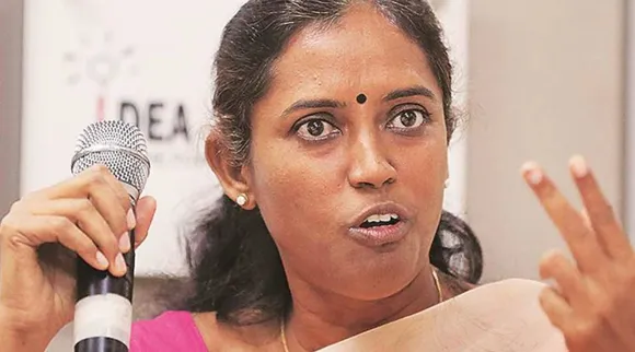 Congress MP Jothimani get angry, Jothimani get angry, Jothimani MP get angry, Jothimani says DMK said get out her, dmk congress seat share talks என்னை வெளியே போகச் சொல்வதா கொந்தளித்த ஜோதிமணி, காங்கிரஸ் எம்பி ஜோதிமணி, கரூர், திமுக, local body polls, dmk congress seat shares talks