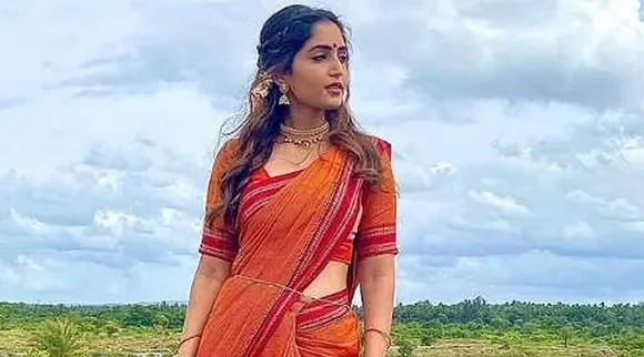விஜய் பட நடிகை ரகசிய திருமணம்: போட்டோஸ் வைரல்