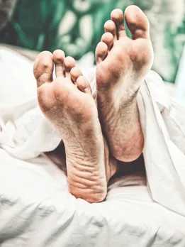 feet - unsplash (1)