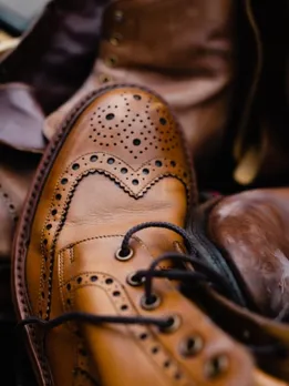 leather shoe 4 - unsplash (1)