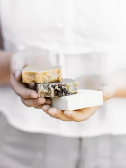 soap 2 - unsplash (1)