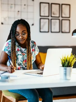 students 9 - unsplash (1)