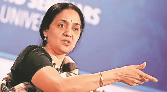 Chitra Ramkrishna, NSE CEO’s aide subramanian as yogi, தேசிய பங்குச் சந்தையின் ரகசிய தகவல்களை பகிர்ந்த யோகி யார், காட்டிக்கொடுத்த ஜியோடேக் புகைப்படம், என் எஸ் இ, சித்ரா ராமகிருஷ்ணா, ஆனந்த் சுப்பிரமணியன், former NSE CEO Chitra Ramkrishna, Subramanian
