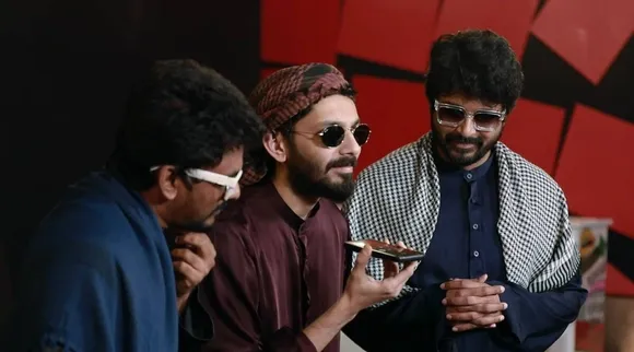 அரபிக் குத்து புரமோவில் அஜித்: இதை விஜய் ரசிகர்கள் லைக் பண்றாங்களா?
