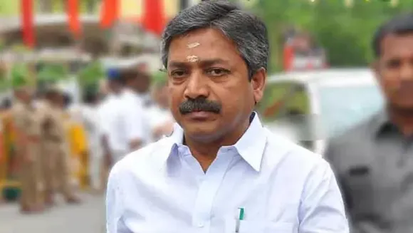அ.தி.மு.க அசல் பத்திரங்கள் கொள்ளை; ஓ.பி.எஸ் தரப்பு மீது சி.வி.சண்முகம் போலீசில் புகார்