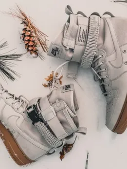 foot wear 3 - unsplash (1)