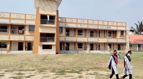 Hijab row, Karnataka neighboring Kearala School Idea is to be inclusive, Hijab, ஹிஜாப் சர்ச்சை, கேரளப் பள்ளியில் இருந்து அனைவரையும் உள்ளடக்கிய ஒரு குரல், Hijab issues, muslim girls, shcools