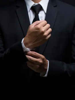 man dress 4 - unsplash (1)