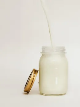milk 8 - unsplash (1)