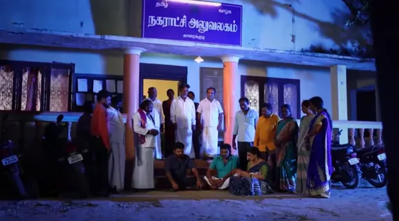 குடும்பத்தினருடன் தர்ணா போராட்டத்தில் மூர்த்தி : பாண்டியன் ஸ்டோர்ஸ் திறக்கப்படுமா?