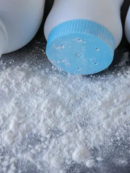 talcum powder 2 - unsplash (1)