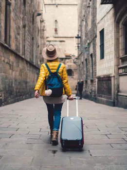 travel bag 2 - unsplash (1)