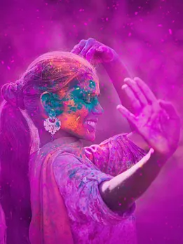 holi 3 - unsplash (1)